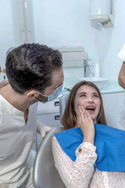 Best Emergency Denture Repair in Palm Valley, TX